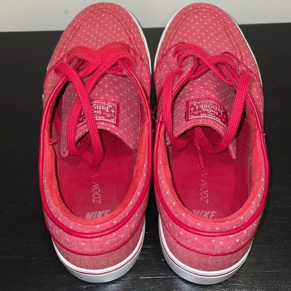 Nike Zoom Stefan Janoski Canvas Red Polka Dot Shoes Size 10. ‎ 2014